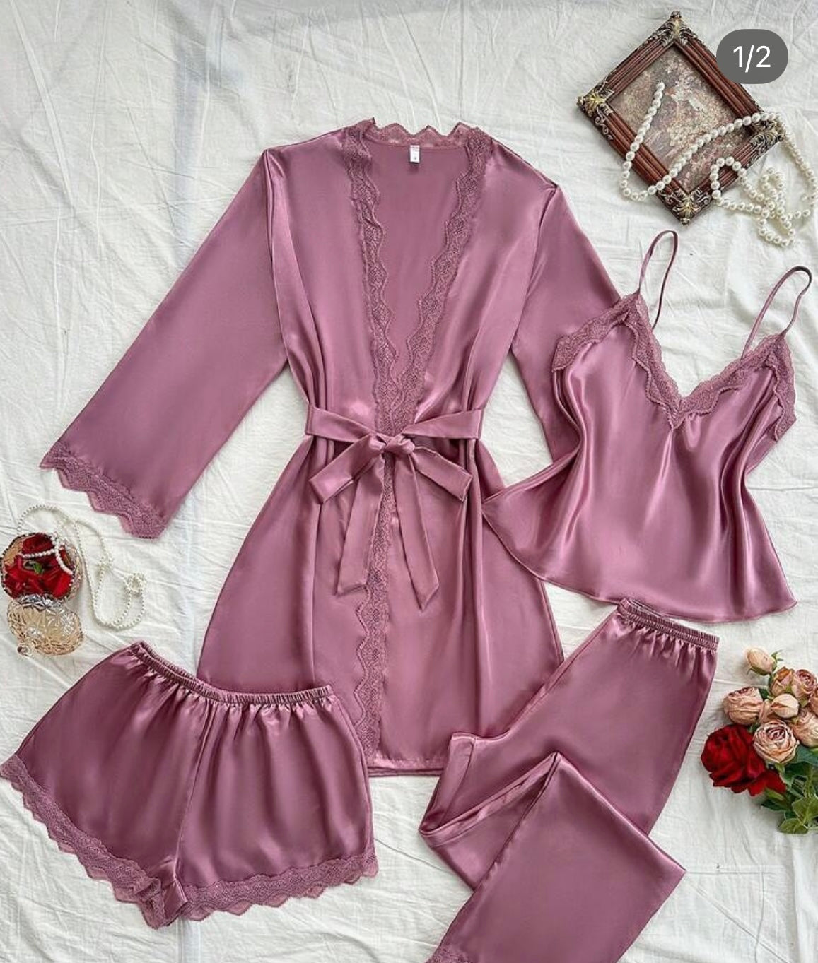 Un ensemble royale de 4 قطع كيمونو بونتالون بوستير قصير