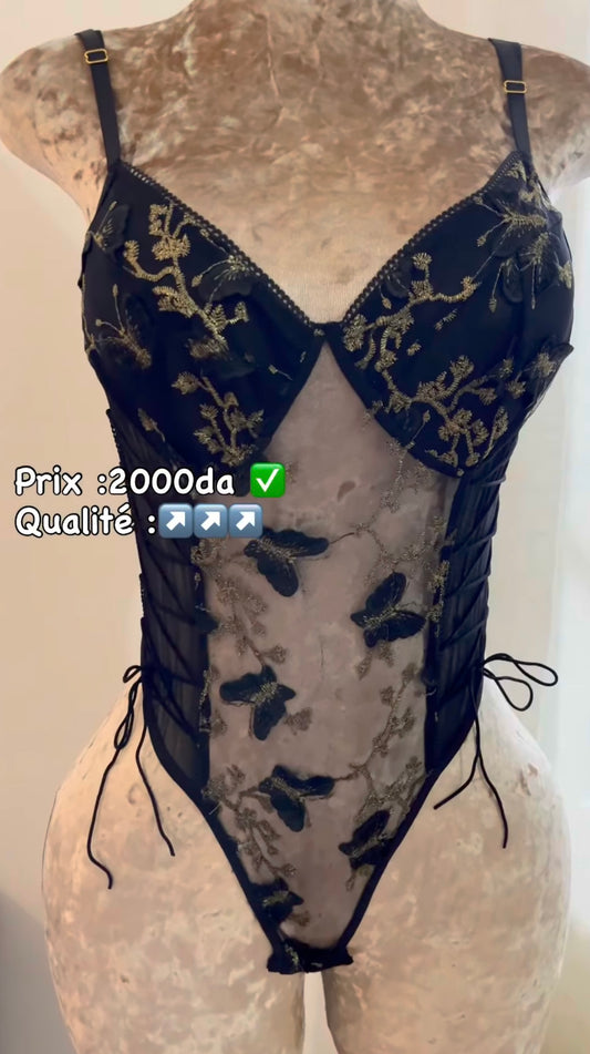 Body noir en dentelle
